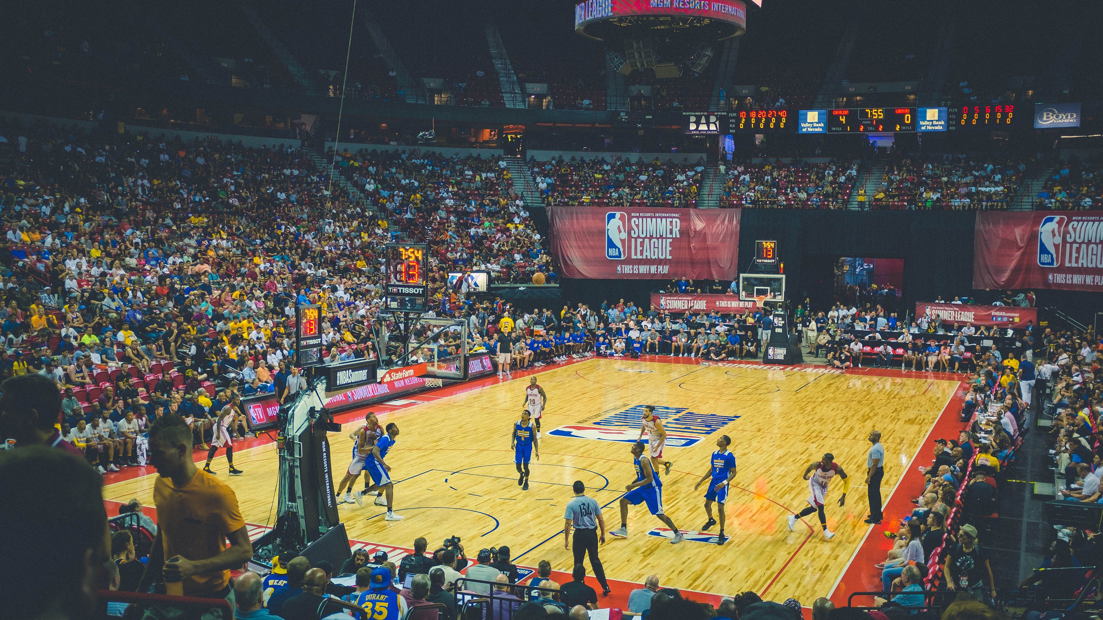 数字智能青训装备在全国多地布局，行业科技创新不断升级，数字智能体育