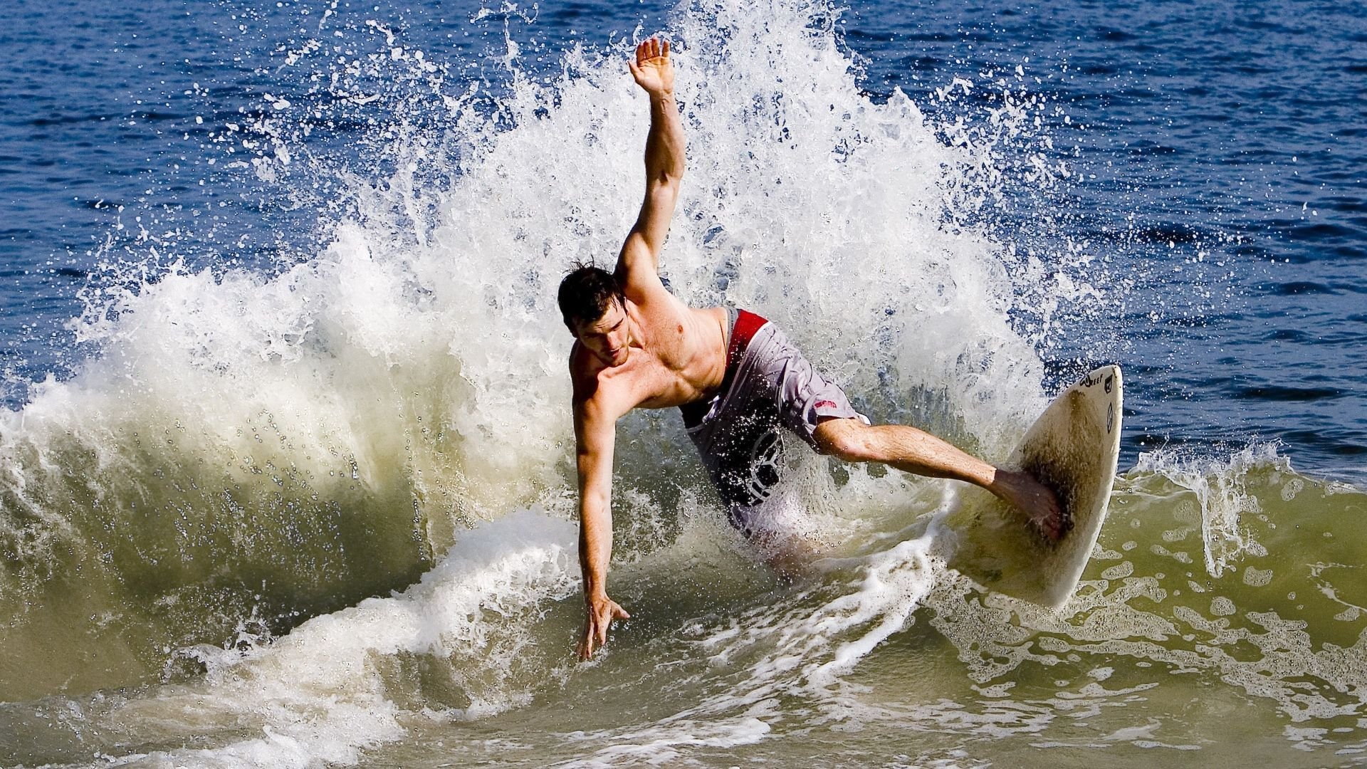 缅甸骑手Phyo Kyaw Myint Than在“Princess’s Cup Thailand 2024”中获得FEI SEA Cup季军,成绩斐然。